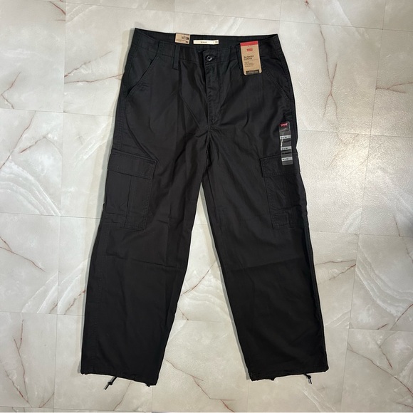 NWT Levi's 94 Baggy Cargo Pants In Black Size 30 Women's - Picture 7 of 11